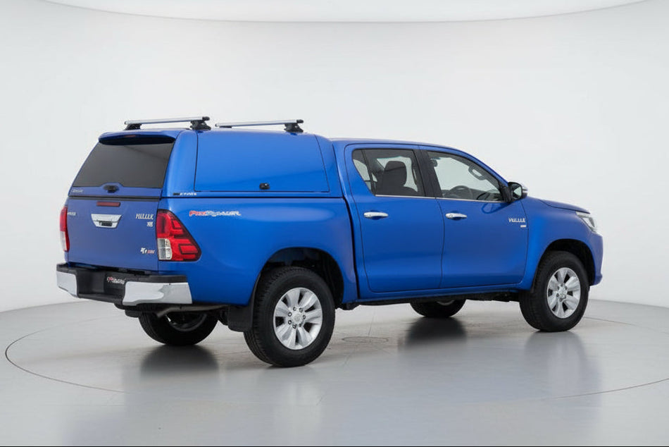 Trda streha Alpha, CMX s stranskimi dvižnimi masivnimi vrati, Toyota Hilux 2021+, Double Cab