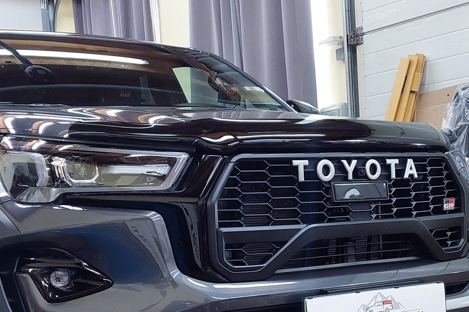Ščitnik pokrova motorja, Toyota Hilux 2021+, Double Cab