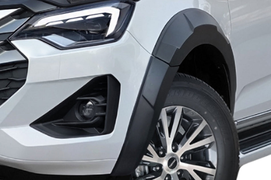 Obrobe blatnikov za Isuzu D-max 2025+, Double Cab