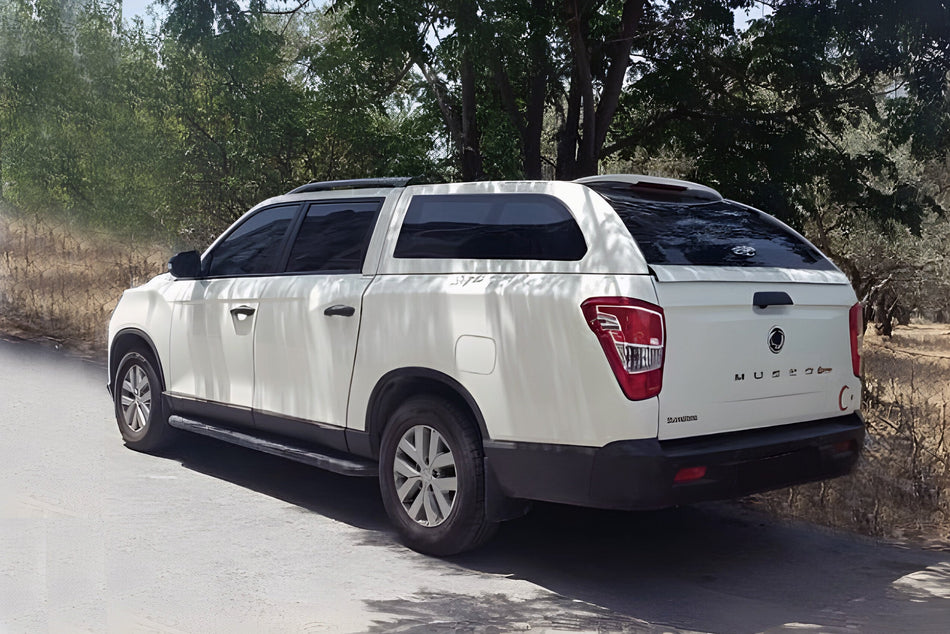 Trda streha Economy s stranskimi okni, GKM SsangYong Musso Grand