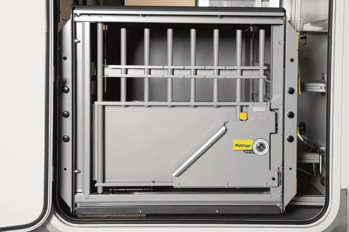 Pasja kletka za prevoz psa v avtomobilu