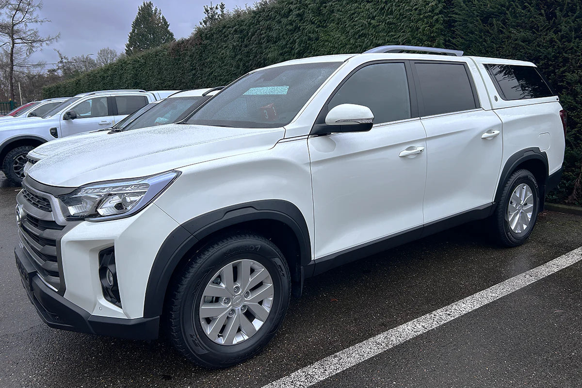 Obrobe blatnikov KGM SsangYong Musso Grand