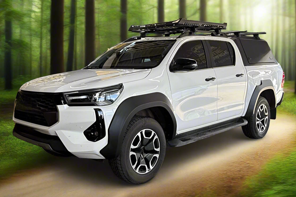 Obrobe blatnikov za Toyoto Hilux 2021+