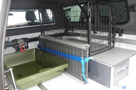 Oprema za dvig tovora v keson pick-up vozila