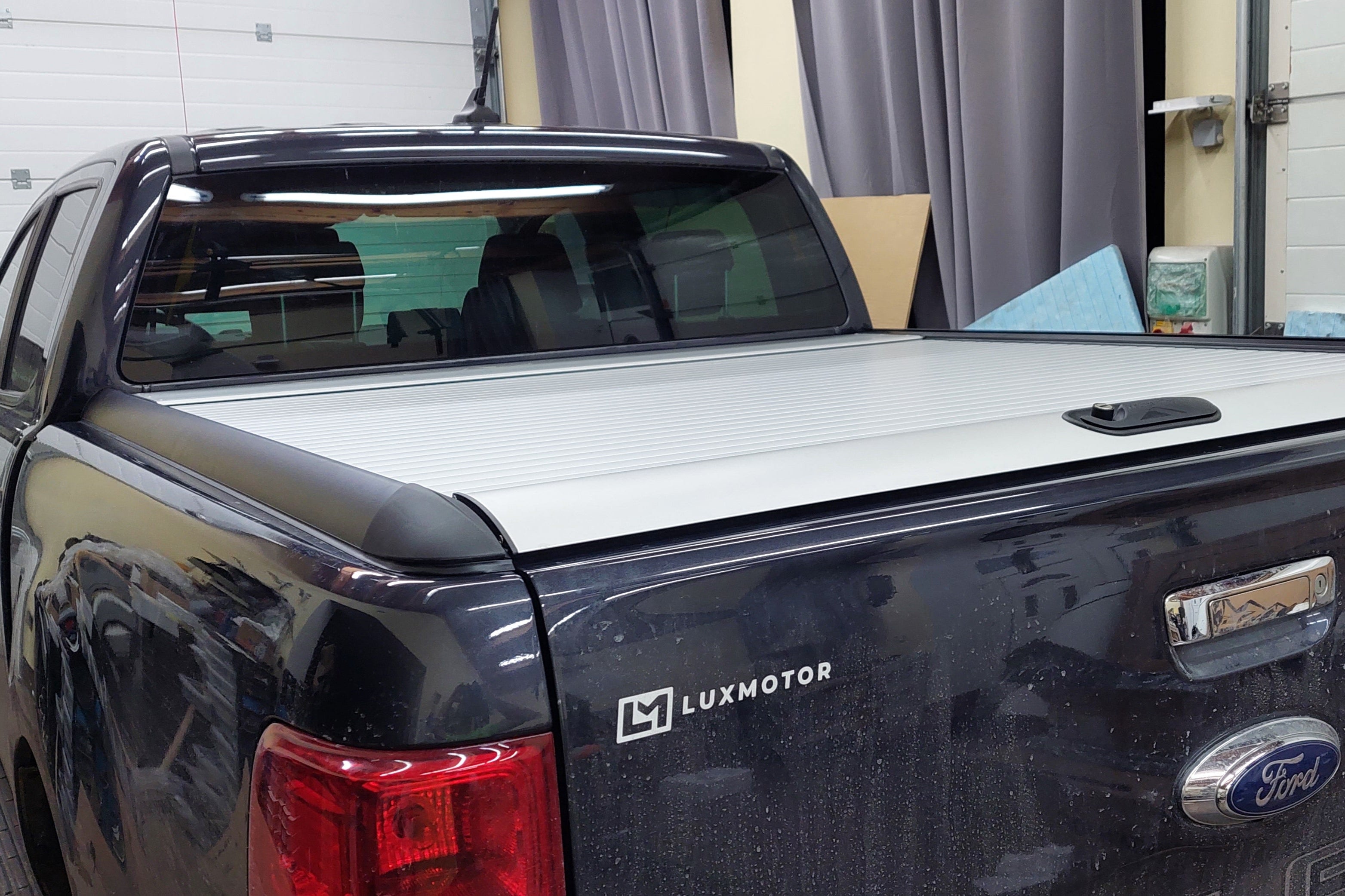 Rolo za Ford Ranger v kombinaciji z rollbarom ali wildtrak spoilerjem