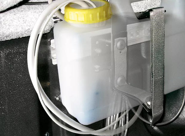 Plastična posoda za vodo 20l s tušem 12V