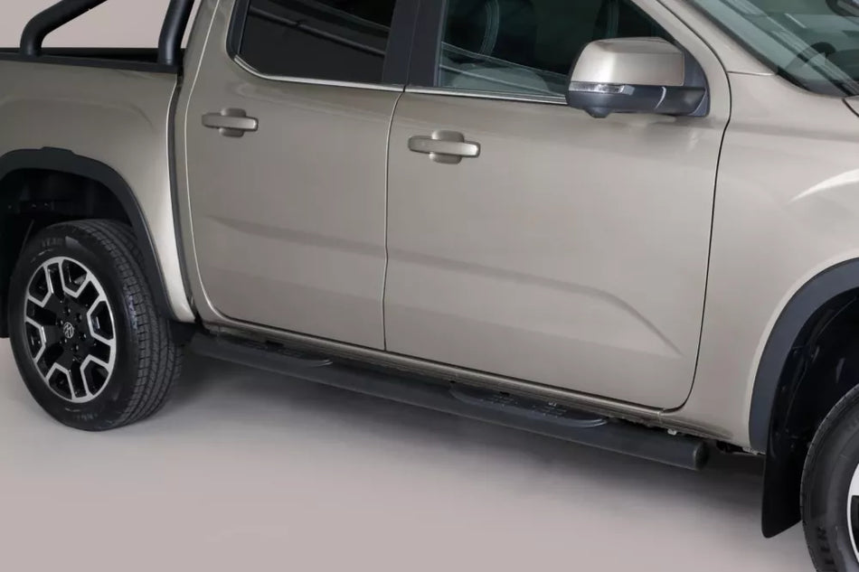 Okrogle stranske stopnice s protizdrsno površino